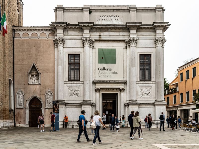 AdobeStock_460368454 (1)