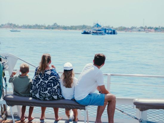 レンボンガン島日帰りツアー　優雅なアリストキャット号で行く！プライベートビーチ滞在　マリンアクティビティ有＜英語ガイド／送迎／ランチ付＞by バリハイクルーズ