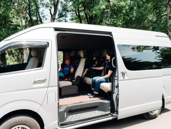 【英語・中国語対応可能】新千歳空港⇔ニセコエリア送迎プラン　ジャンボタクシー・マイクロバスプラン＜最大15名／新千歳空港・ニセコ地区発着＞