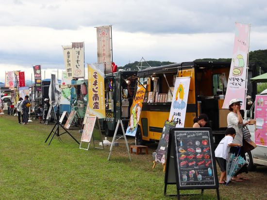 札幌発着 サラブレッドのふるさと・新ひだか町花火大会バスツアー 第20回新ひだか夏まつり＋ノーザンホースパークetc.＜8月11日限定＞