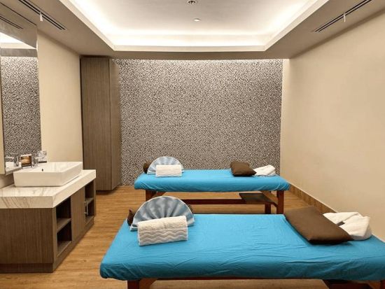 バイホテル内「ザ・スパ（THE SPA）」選べるスパプラン＋ディナーブッフェ付きプランあり＜日本語ガイド／往復ホテル送迎付き＞