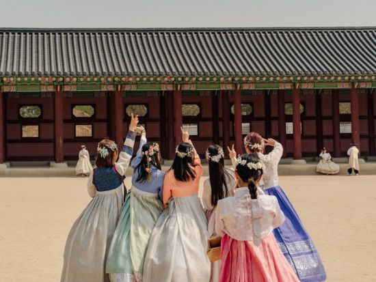 チマチョゴリ（韓服）レンタル＆景福宮観光ツアー　韓ドラの世界に入り込んだ気分で韓国文化体験を満喫＜日本語ガイド／午前or午後／混乗or貸切＞