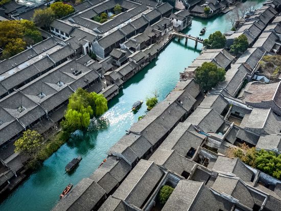 IM8XE_b137d591-b8f8-418e-9bfa-2fb3076c9b12