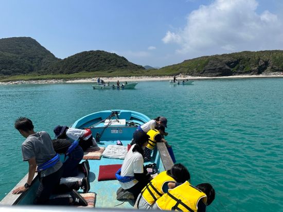 対馬クルージングツアー 養殖場見学＋魚釣り＋海底観察　釣った魚はレストランで調理も可能！＜2時間／対馬市＞