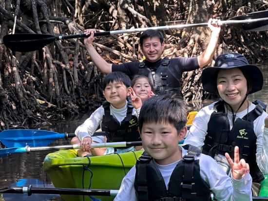 【石垣島】島人ガイドと行く吹通川マングローブカヤック｜年1500名超が体験&動画付（石垣島最大の国立公園を満喫／2組限定で初心者も安心。高画質データをプレゼント