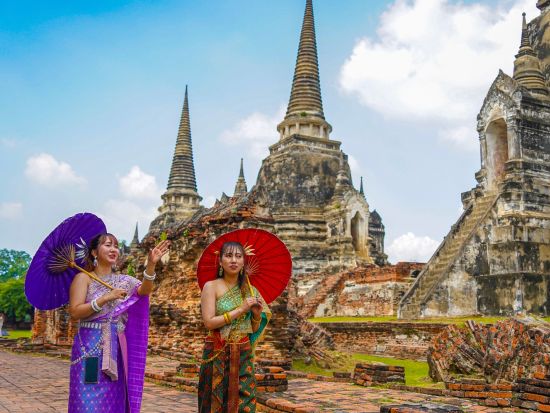 アユタヤ遺跡プロカメラマン同行フォトツアー　遺跡巡り＋象乗りの思い出を残す特別なツアー＜貸切／午前／日本語ガイド＞