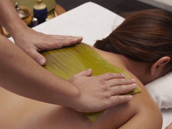 ブルーウォーターホテル内「アムマスパ（AMUMA SPA）」大人気！癒しの2コースから選択可＜日本語ガイド＆送迎付きプランあり／ランチ付きプランあり＞