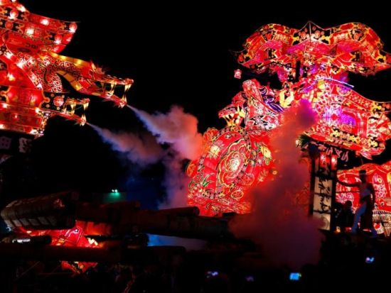 札幌発日帰りバスツアー 沼田町夜高あんどん祭り 道内唯一の喧嘩あんどんをご見学＜8月21日、22日催行決定／札幌市内発着＞