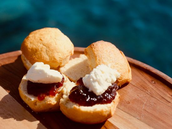 世界遺産グレートバリアリーフ 半日シュノーケリングツアー　経験者向け！透き通った海やサンゴ礁などを満喫＜午後／英語／最大40名まで／ケアンズ発＞