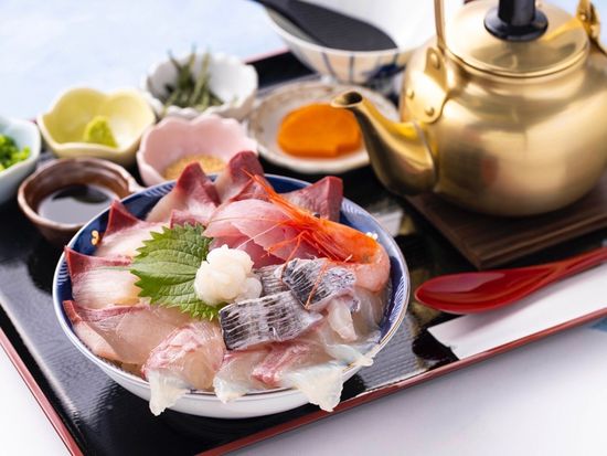 昼食イメージ (2)