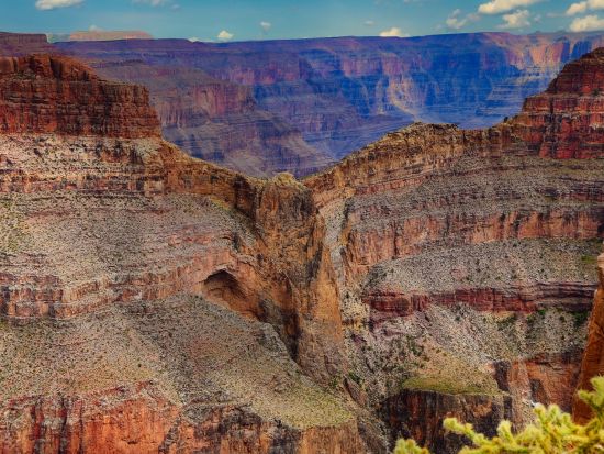 【出発日限定】グランドキャニオン・ウエスト＋ラスベガス日帰り観光ツアー＜4～9月／日本語ガイド／ロサンゼルスまたはラスベガス発着＞