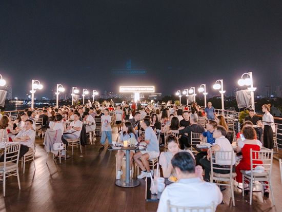 ベンタイン・プリンセス・ディナークルーズ (Ben Thanh Princess)　事前予約サービス＜約2時間／サイゴン港発＞