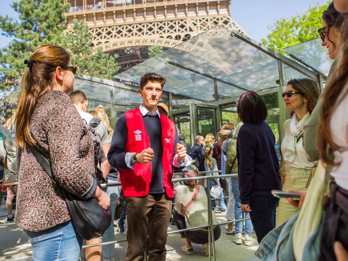 2日間で王道パリ観光を制覇！エッフェル塔＋ベルサイユ宮殿＋モンサン