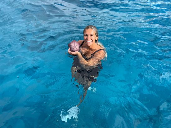 6FFC27B0-8DD1-431D-838B-40FF59178575-scaled