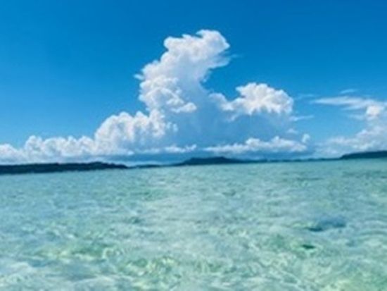 無人島クルーズ 船やバナナボートでLet's冒険♪ 海水浴＆散策＆シュノーケルも楽しめる！特別なひとときを♪＜約60分／浜比嘉島ムルク浜ビーチ＞