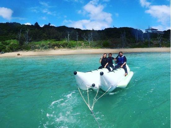 チューブ4種セットプラン スリル満点のマリンアクティビティをご用意！ムルク浜でスカッと爽快気分を体験◎＜浜比嘉島ムルク浜ビーチ＞