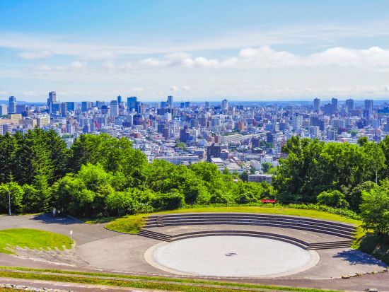 貸切観光タクシー もいわ山絶景ツアー 藻岩（もいわ）山＆旭山記念公園へ＜4名参加で1名6,500円～＞