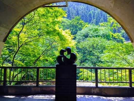 【東京発着】茨城日帰りバスツアー 茨城・龍神大吊橋＋袋田の滝＋あみアウトレット＜英中対応＞