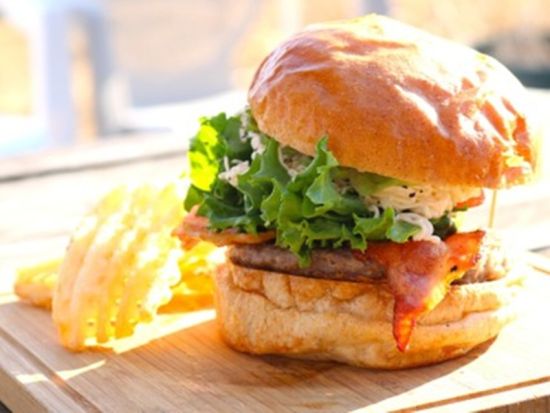 【東京発着】茨城日帰りバスツアー 阿字ヶ浦海岸＋JR日立駅＋竜神大吊橋＜英中対応＞