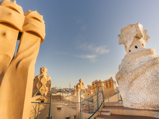 世界遺産カサ・ミラ（La Pedrera） 開館前の特別入場ツアー「カサ・ミラ・サンライズ」＜英語ガイド／約1時間半＞