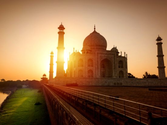 【貸切】2泊3日 デリー＆アグラ観光プライベートツアー　世界遺産タージマハル＋アグラ城塞＋デリー名所観光＜英語／専用車／デリー空港発着＞