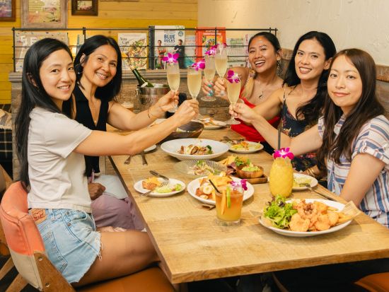 ヘブンリー・アイランド・ライフスタイル　食事券＆事前予約　ハワイ産の食材をふんだんに使用したオーガニックレストラン＜朝・昼・夕／ショアラインホテル・ワイキキ内＞