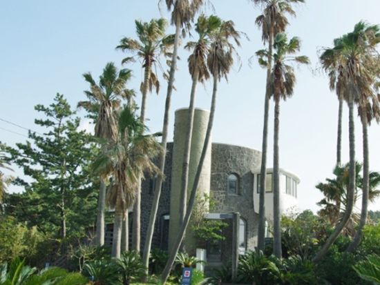 韓国人気番組「Happy Jeju（ハンサムガイズ）」の済州ロケ地巡りツアー　ソラの城やベケ庭園など話題の撮影地を満喫＜1日／昼食付／日本語ドライバー＞