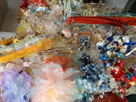 髪飾りも豊富