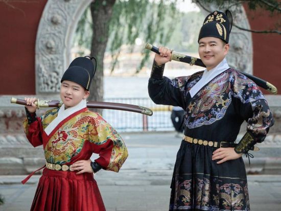 故宮博物院入場チケット＋ヘアメイク＆衣装レンタル！男性や子供用の衣装もご用意＜1日／北京市内＞