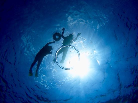シュノーケリング体験 船でしか行けない沖縄の隠れスポットへ♪小学生から参加OK！写真プレゼント付◎＜オプションあり／約3時間／本島北部 本部町＞