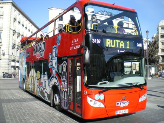 マドリード オープントップバス車窓観光ツアー　チケット事前予約＜日本語オーディオガイド付き＞