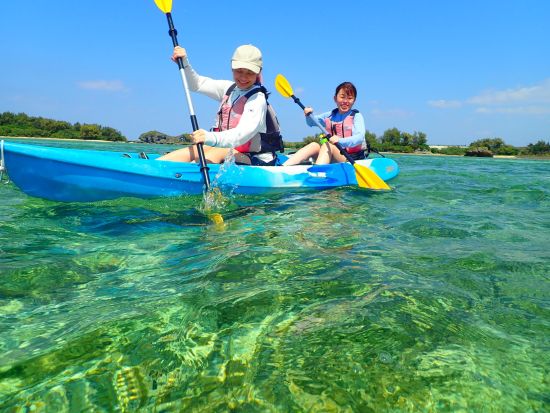 シーカヤックツアー 無人島ピクニック＆シュノーケリング 3歳～参加OKで家族旅行におすすめ＜恩納村＞by アースシップ沖縄