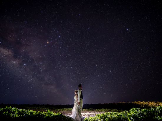 宮古島ウエディングフォトプラン星空フォト撮影＆明るいビーチ撮影＜撮影データ・衣装・メイク・小物レンタル付／宮古島＞