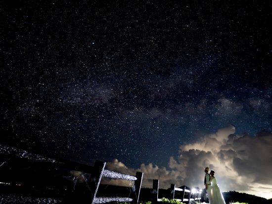 宮古島ウエディングフォトプラン星空フォト撮影＆明るいビーチ撮影＜撮影データ・衣装・メイク・小物レンタル付／宮古島＞