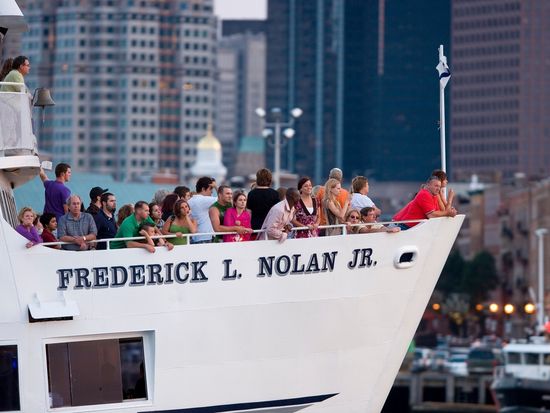 Historic Sighteeing Cruise