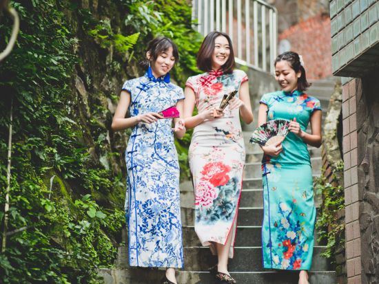 チャイナドレスで巡る九份観光ツアー　非日常を満喫できる大人の台湾観光 ＜午後／日本語ガイド／士林夜市で解散可＞