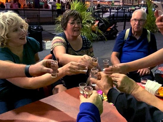 メキシコのレスリング ルチャリブレ観戦＋歴史地区市内観光＋テキーラ・メスカル・プルケのテイスティング＜火・金・土・日限定／英語ガイド／メキシコ・シティ発＞