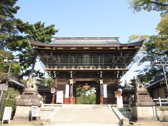 Kitano Tenmangu Shrine_shutterstock_40636453