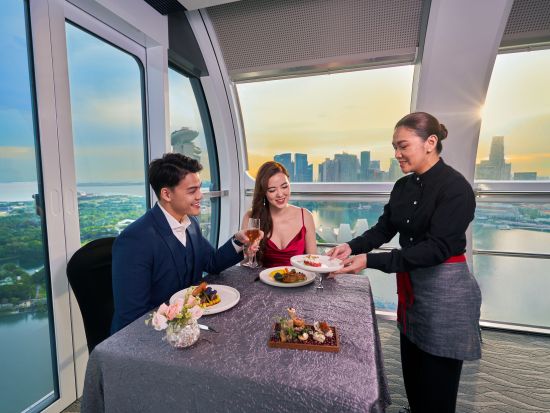 165スカイダイニング「165 Sky Dining」食事券＆事前予約サービス　シンガポール・フライヤーでダイニング体験　＊即予約確定