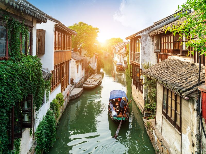 China_Suzhou_Zhouzhuang_周庄（周荘）_shutterstock_1145805065