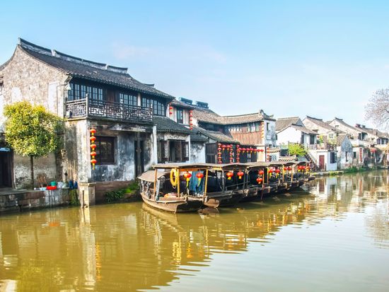 China_Xitang_Ancient water town_shutterstock_790691293