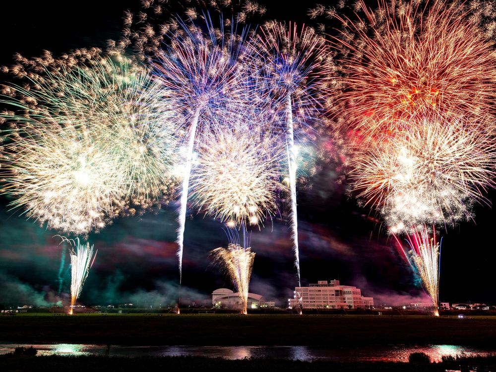 準特選②夜空に咲く花