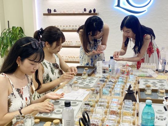 アクセサリー作り体験　人気YouTuberご夫婦が手掛けるショップで特別なアクセサリー作り！＜1時間／日本語スタッフ＞by レオナアンドカンパニー ハワイ