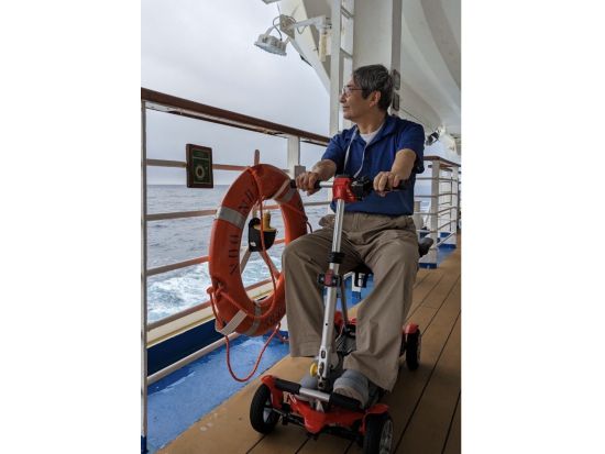 【成田空港】電動カートレンタルサービス　近距離移動モビリティMoVA　アクセス抜群の成田国際空港第1ターミナル南ウイング1階