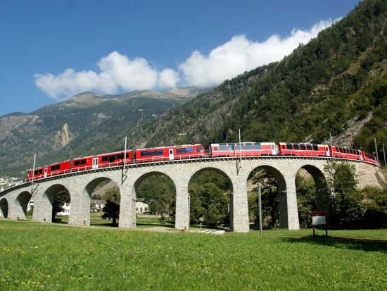 スイストラベルパス 事前予約　鉄道、バスが乗り放題！ 