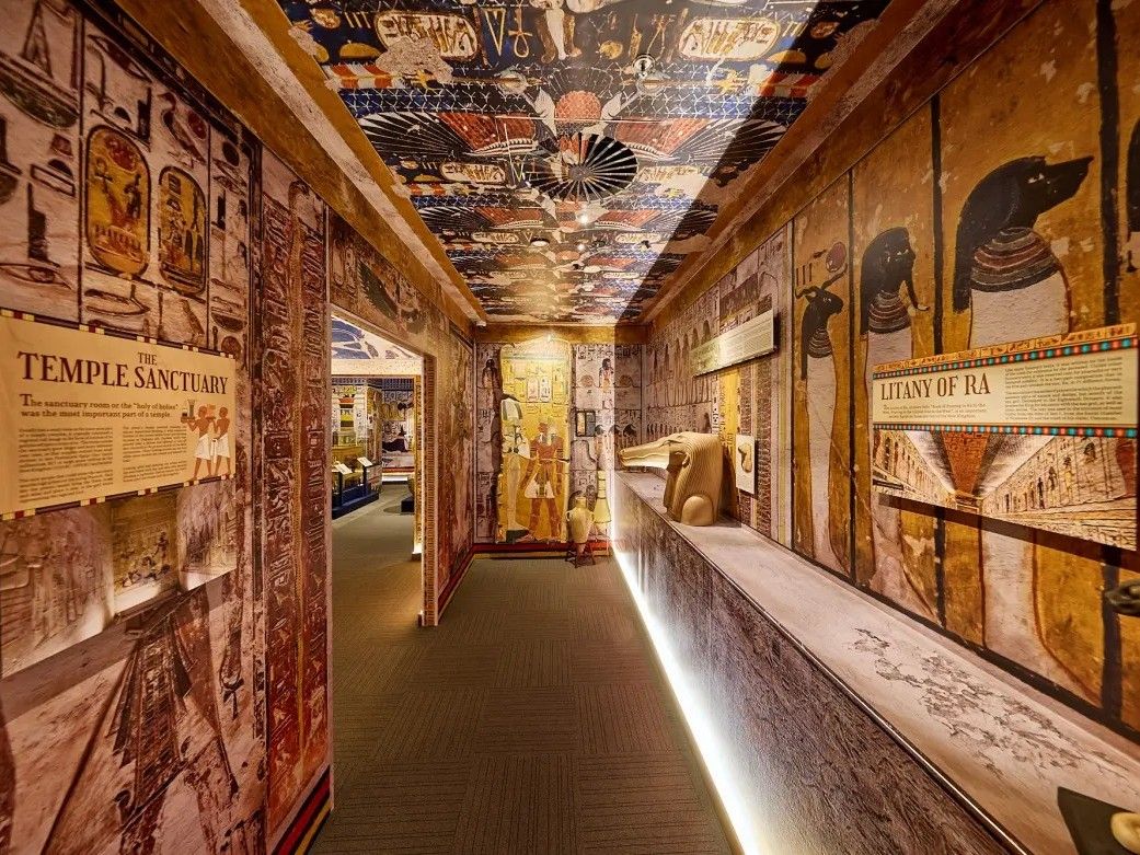 ファラオの墓（Tomb of the Pharaohs）入場チケット 豪華に装飾された