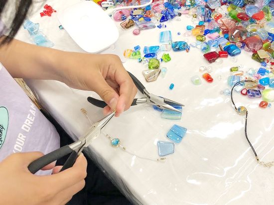 アクセサリー体験7434