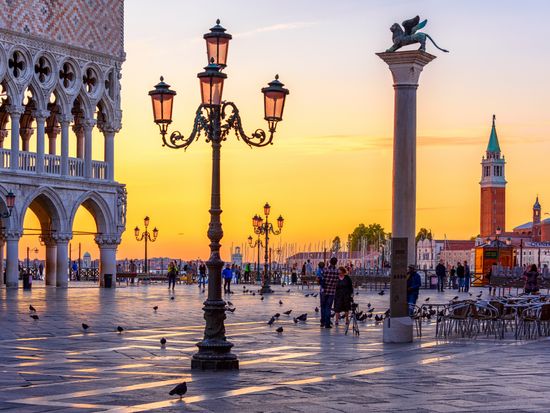 Venice_Italy_San_Marco Square_shutterstock_1222756321