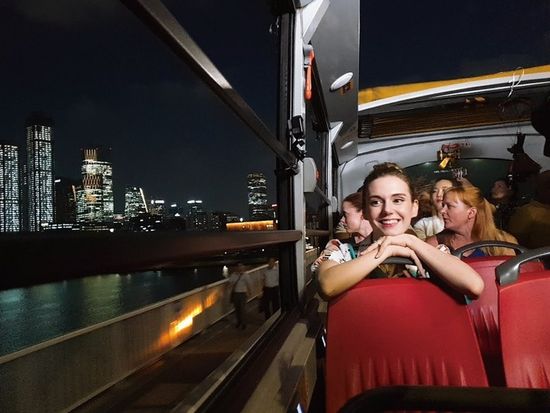 dc7ae052-940-city-tour-bus-night