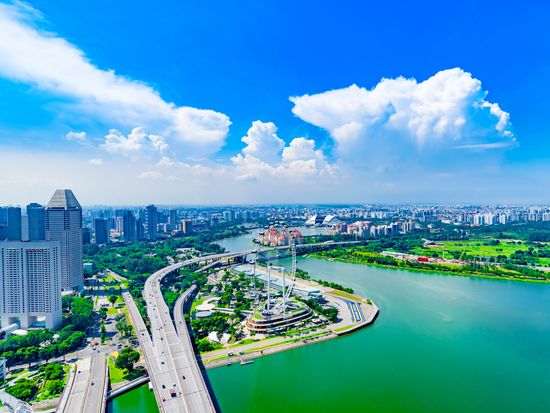 Singapore_Marina Bay Sands_View from Hotel_shutterstock_641148604
